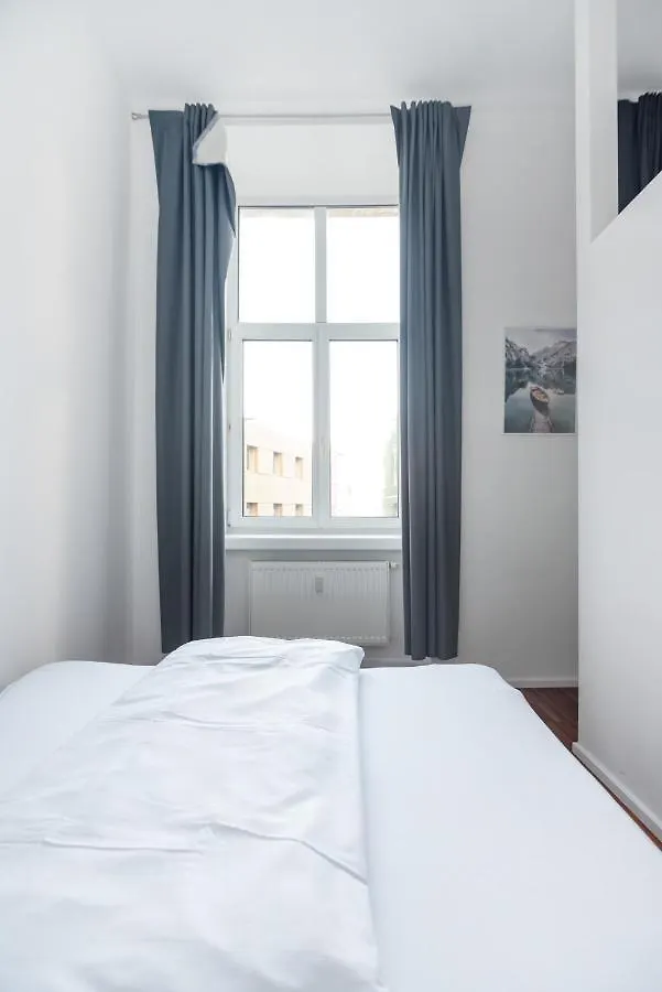 Cozy And Central City Apartment At The Belvedere Wenen 0*,  Oostenrijk
